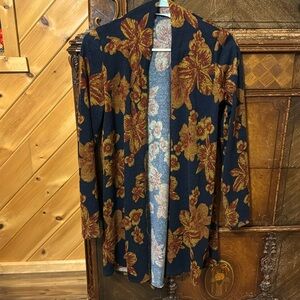 Chris & Carol Floral Lightweight Long Sweater Small